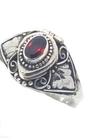 Sterling Silver Bali  Poison Ring  with oval Garnet Gemstone