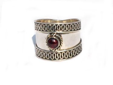 Sterling Silver Sin Wave Edge Wide Bali Genuine Garnet Ring