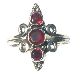 925 Sterling Silver Balinese  Ring with 3 Prongs with  Garnet Gemstones