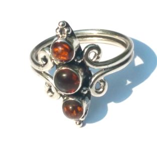 925 Sterling Silver Balinese  Ring with 3 Prongs with  Amber Gemstones