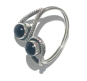 925 Sterling Silver Balinese  Ring with 2 Prongs with Black Onyx