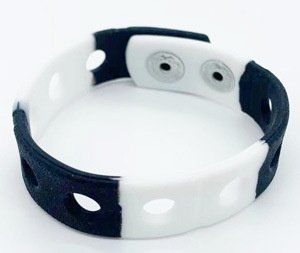 Fashion Silicone Hole Bracelet Jewelry (Color: Black And White)