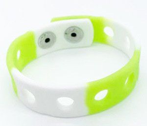 Fashion Silicone Hole Bracelet Jewelry (Color: Green White)