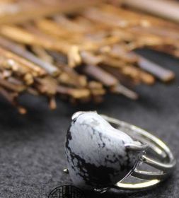 Personality Jewelry Baroque Ring Flower (Color: Alabaster)