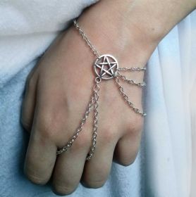 European And American Hand Jewelry Fashion Sen Series Five-pointed Star Bracelet (Color: One star multi chain)
